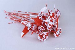 手工DIY制作创意的纸艺玫瑰