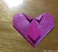 手工纸艺DIY创意制作漂亮的爱心折纸