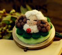 DIY创意羊毛毡手工小绵羊装饰化妆镜